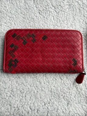 *Limited Edition* Bottega Veneta Intrecciato NAPPA Leather Zip Around Wallet